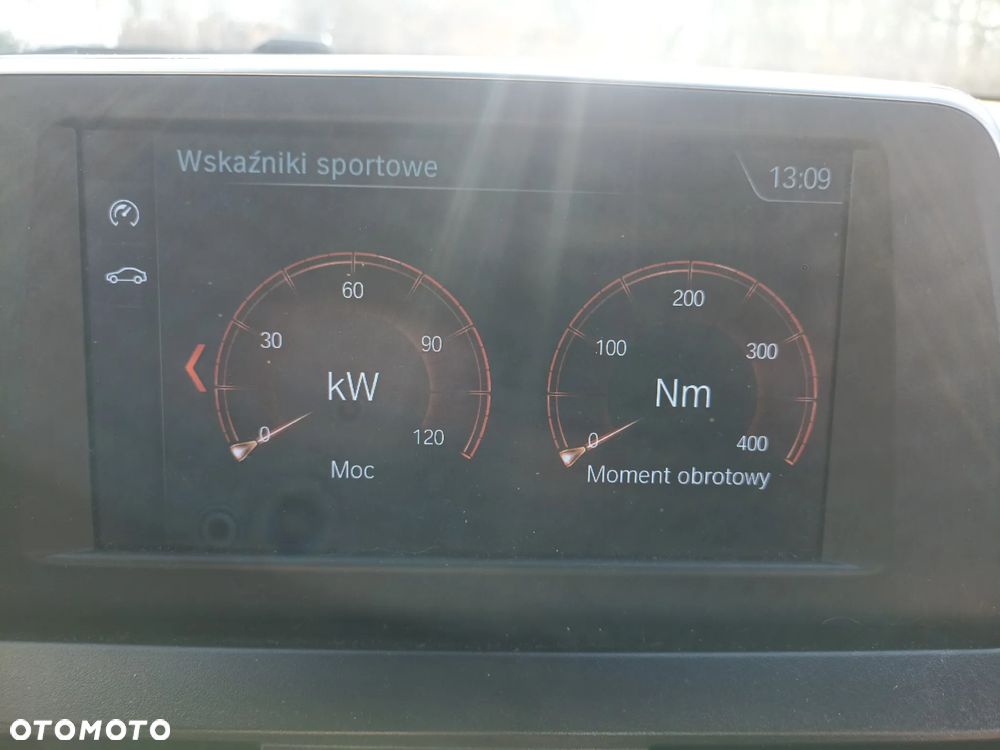BMW Seria 2 218d - 9