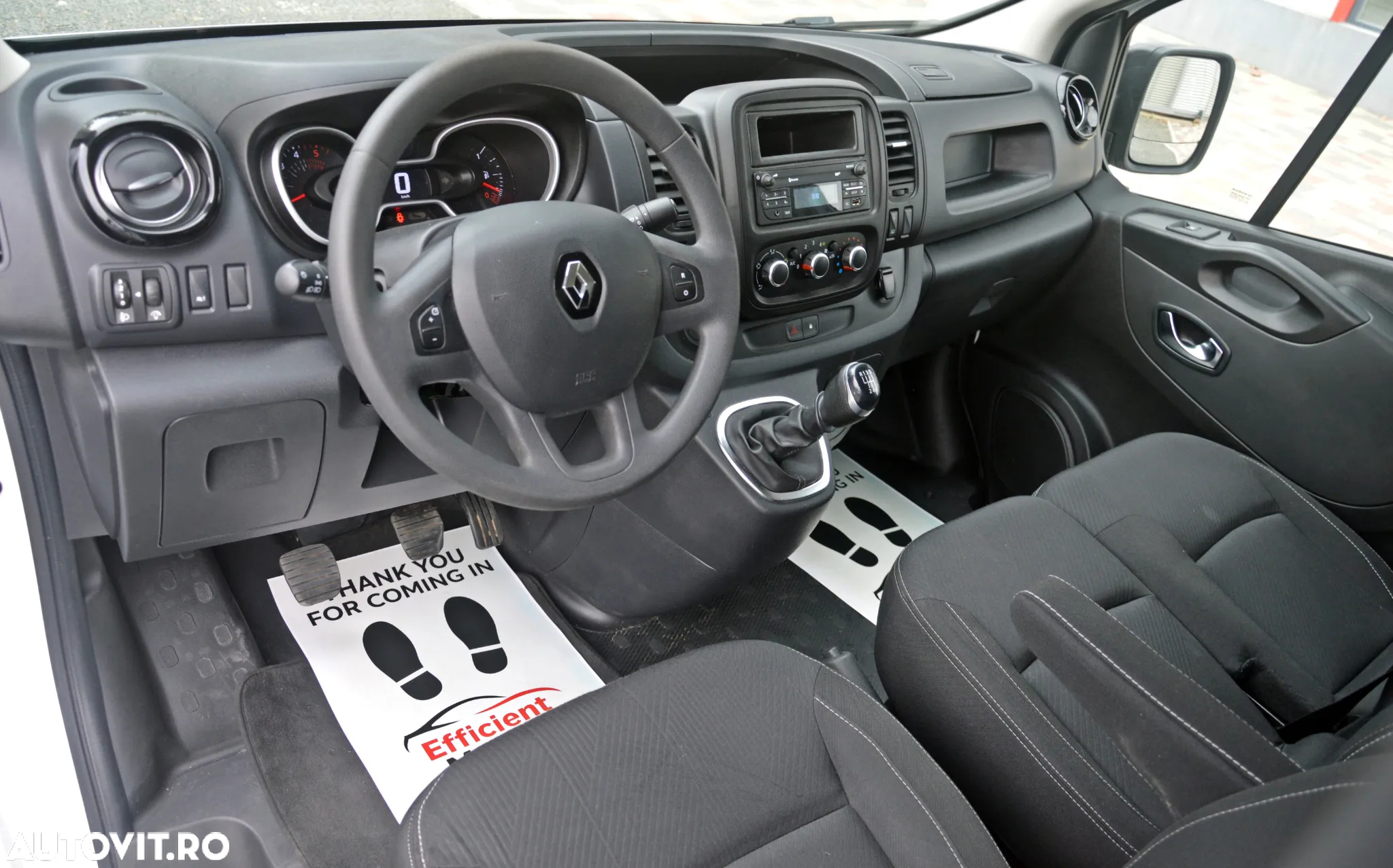 Renault Trafic - 28