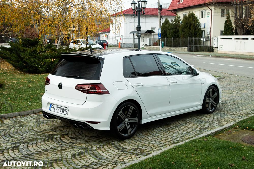 Volkswagen Golf - 29