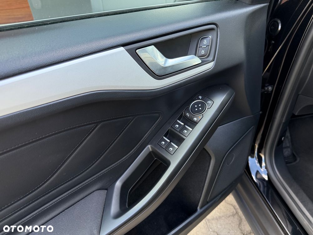 Ford Focus 2.0 EcoBlue Titanium Business - 20