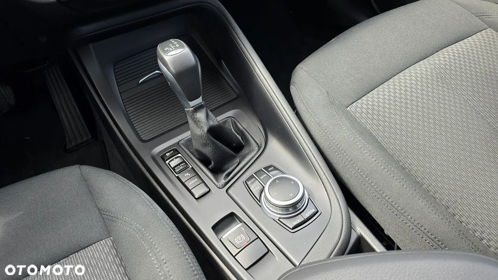 BMW X1 xDrive25e Business Edition - 16