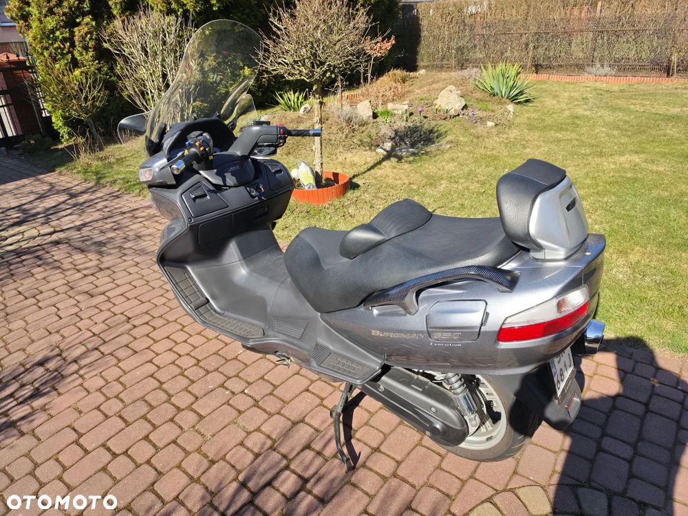 Suzuki Burgman - 4