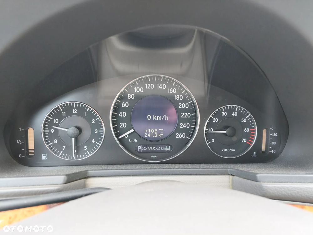 Mercedes-Benz Klasa E - 10