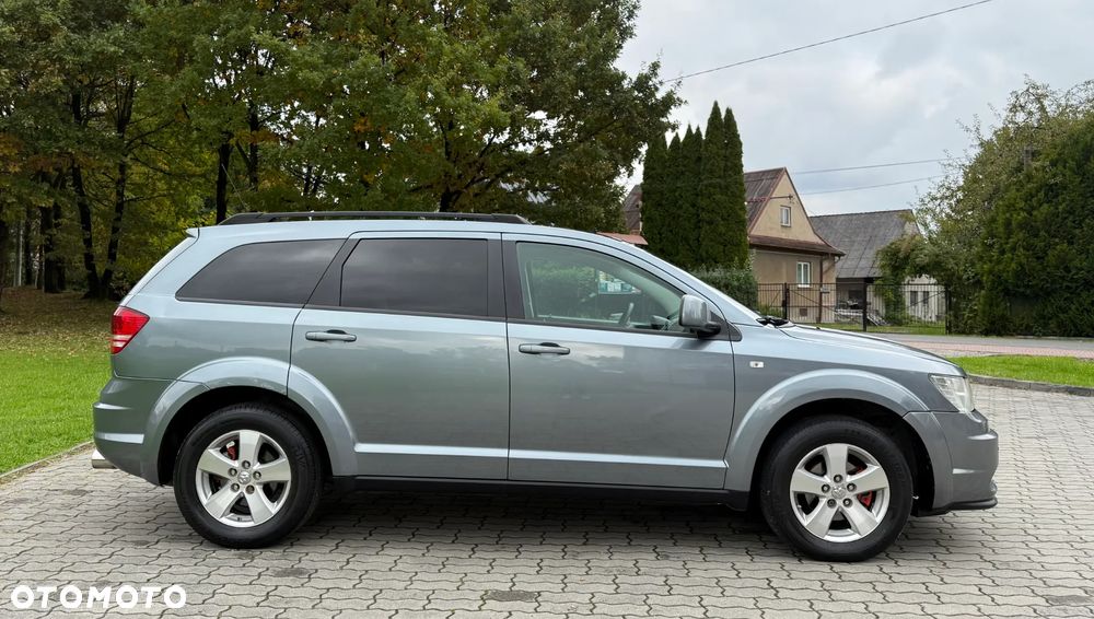 Dodge Journey 2.7 V6 R/T - 12