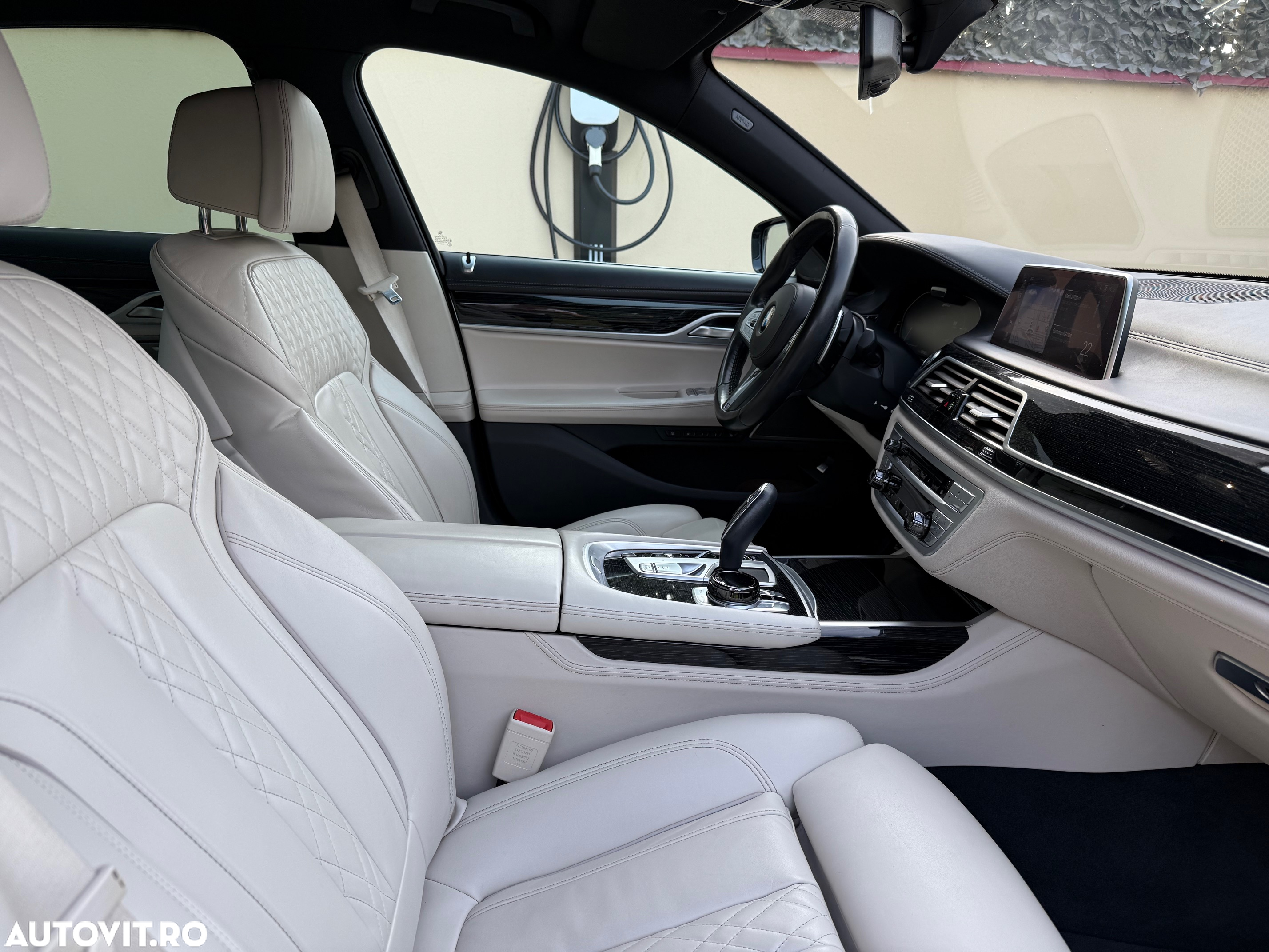 BMW Seria 7 - 22