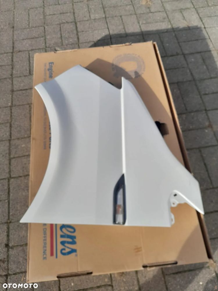 Vw T6 błotnik lewy. - 1
