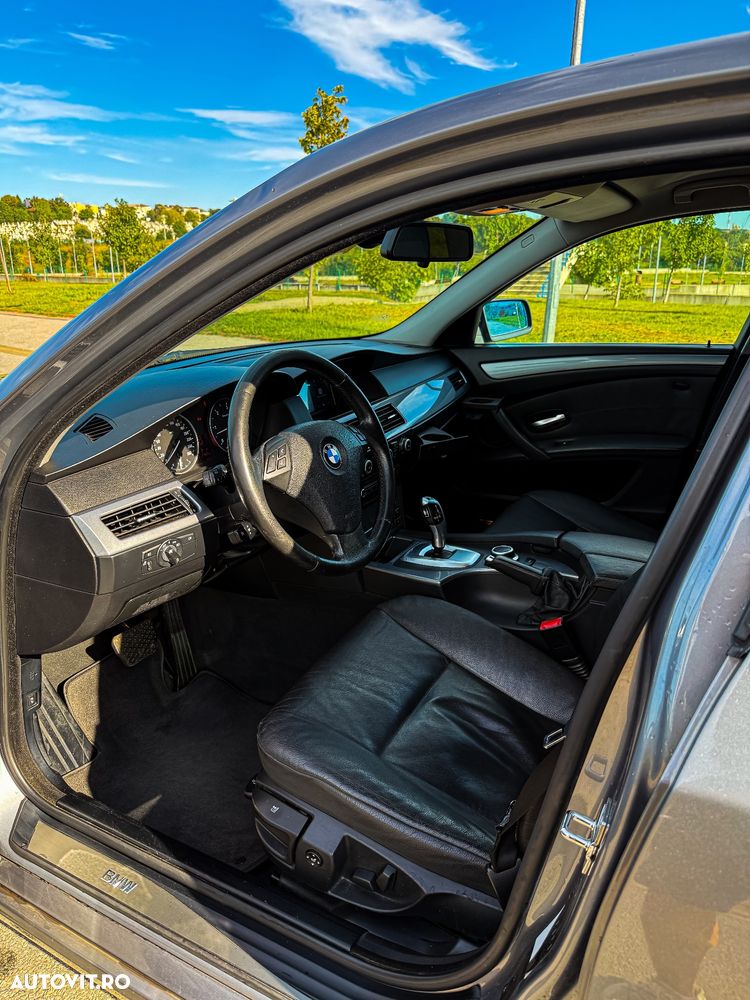 BMW Seria 5 525d Aut. - 13