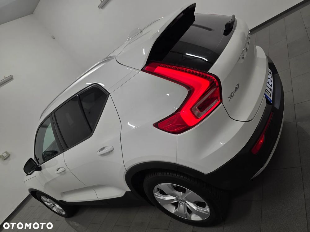 Volvo XC 40 D3 SCR R-Design - 34