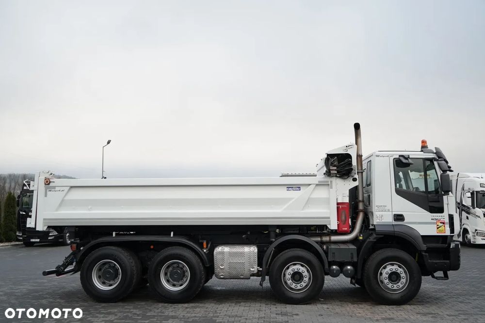 Iveco TRAKKER 450 / 8x4 / WYWROTKA / HYDROBURTA / BORDMATIC / EURO 6 / - 12