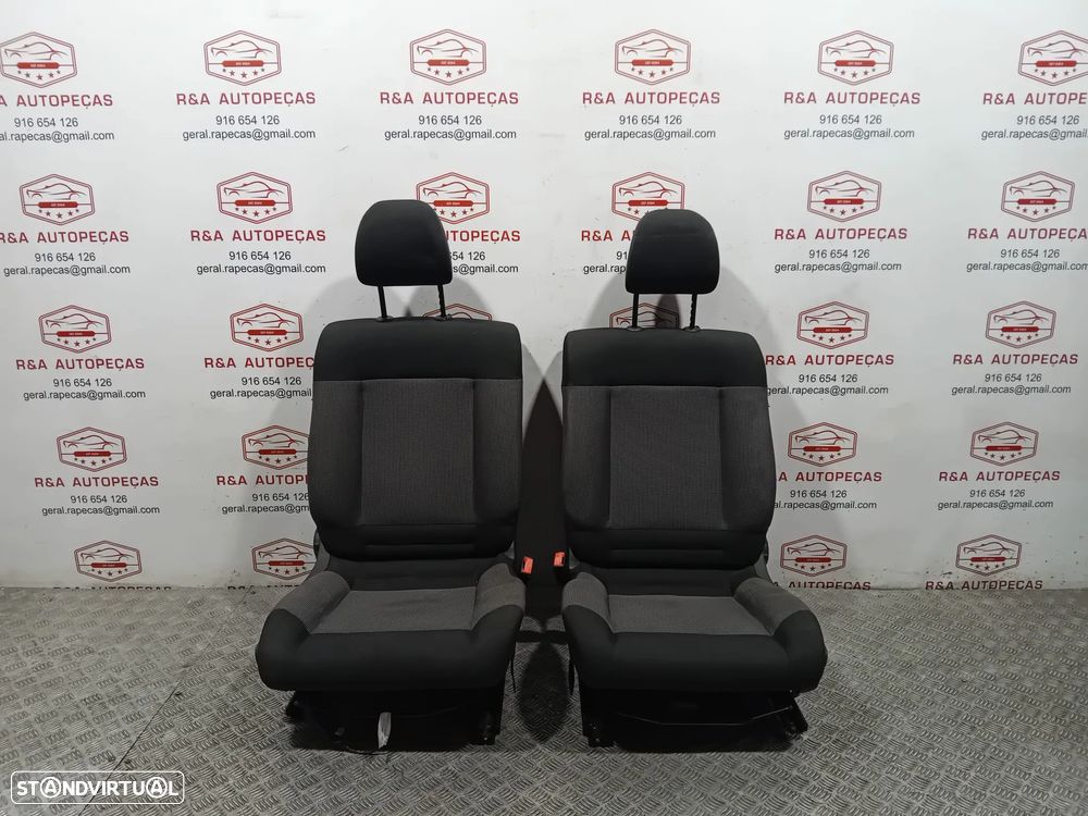 Conjunto de Bancos Citroën C4 Cactus em Tecido Imaculados Original - 17