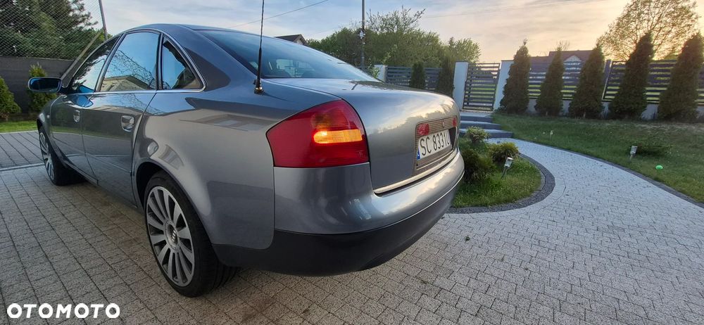 Audi A6 Limousine 2.4 - 5