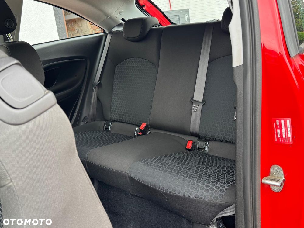 Opel Corsa 1.2 16V Enjoy - 11