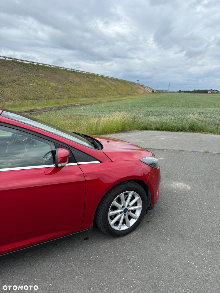 Ford Focus 2.0 TDCi Titanium ASS - 4