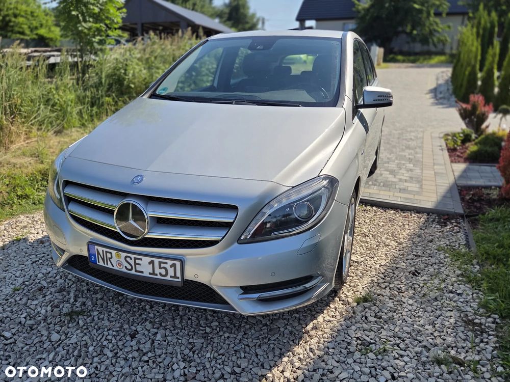 Mercedes-Benz Klasa B 180 BlueEFFICIENCY Edition Style - 14
