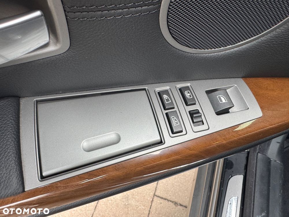 BMW Seria 7 740i - 11
