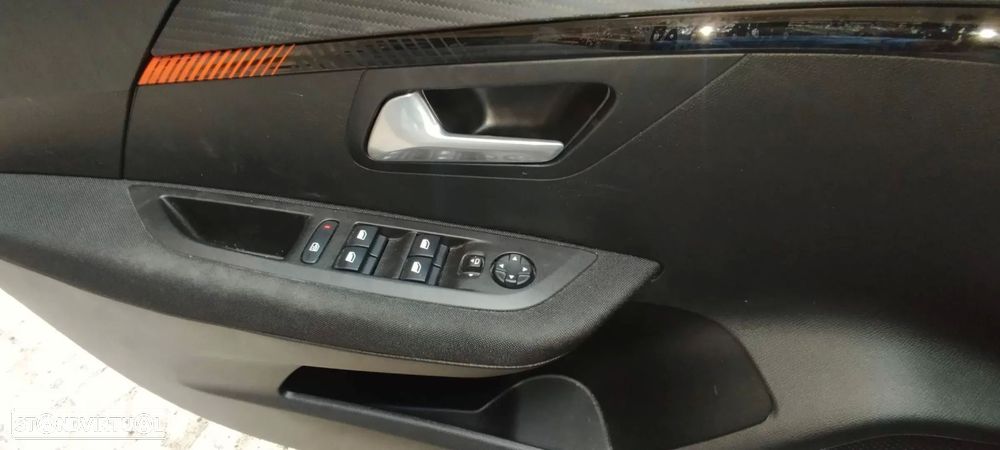 Peugeot e-208 Active Pack - 19