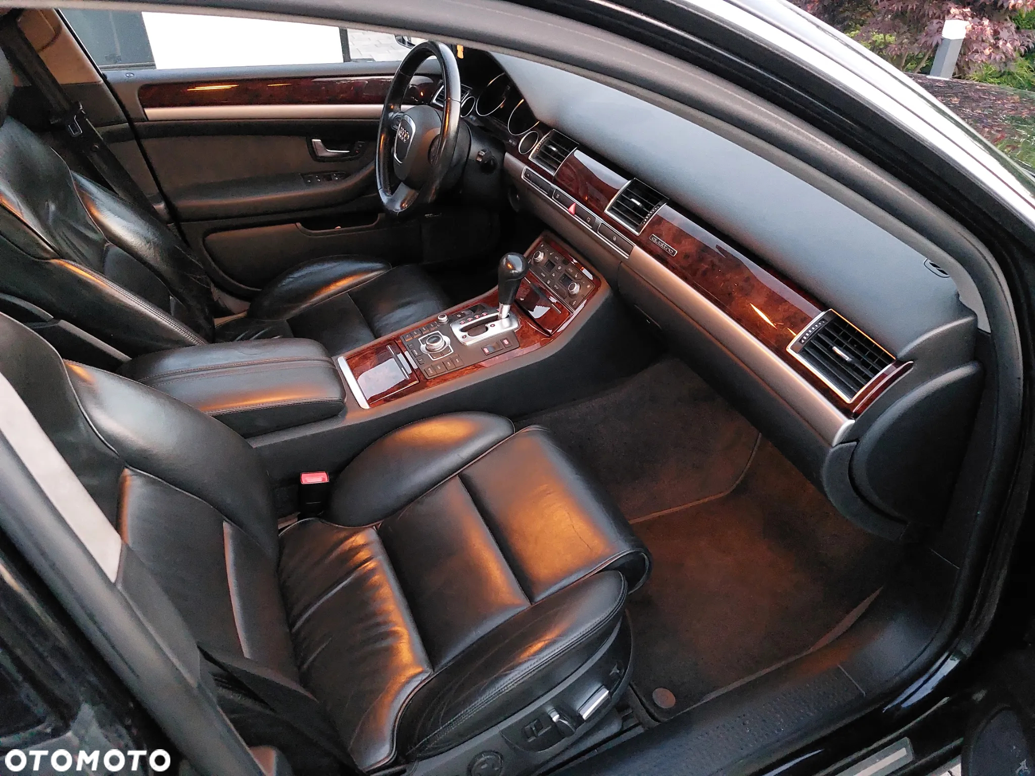 Audi A8 4.2 FSI Quattro - 6