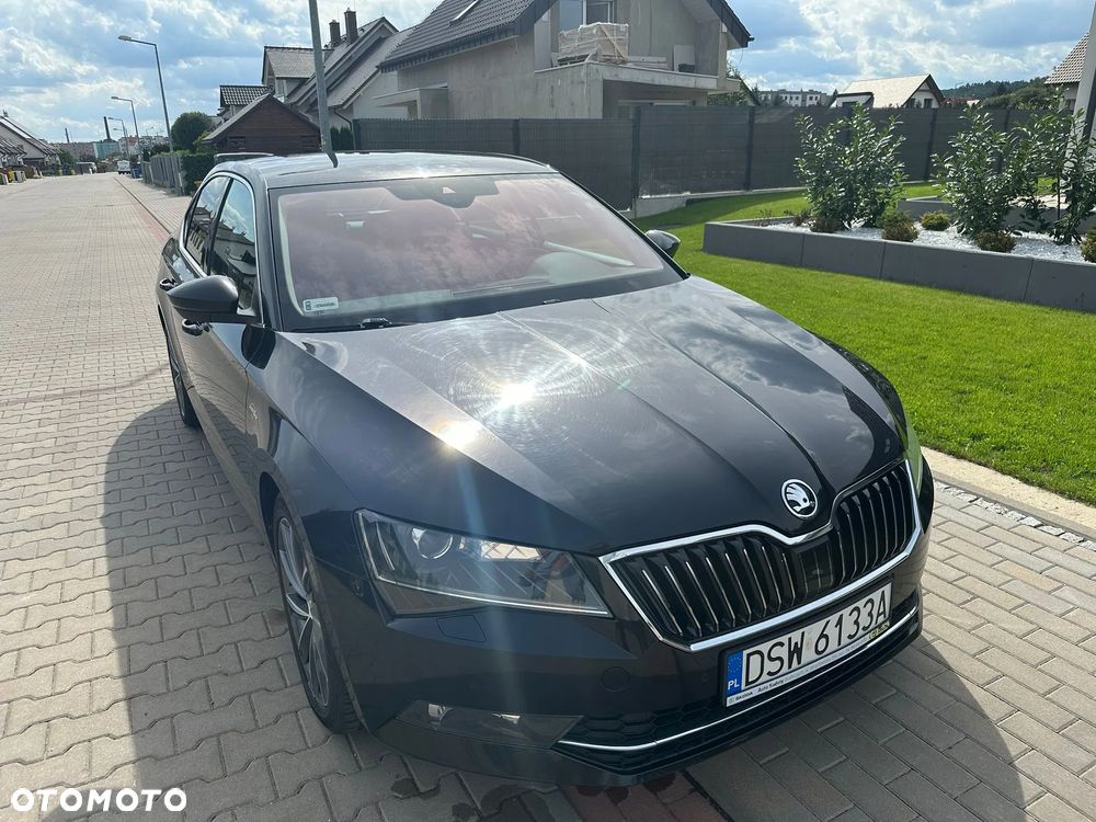 Skoda Superb 2018 photo 2