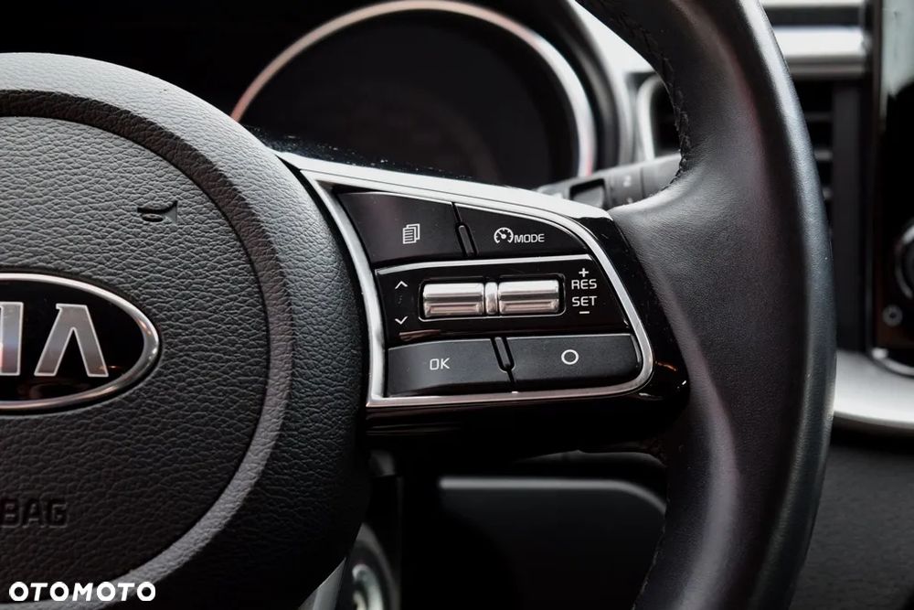 Kia Ceed 1.6 CRDi SCR M - 19