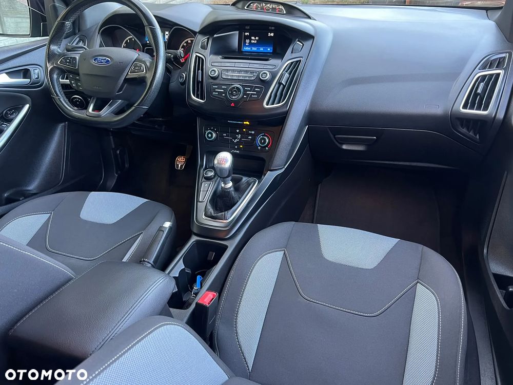 Ford Focus 2017 photo 5