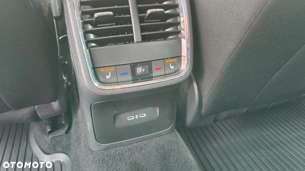 Skoda Octavia 2.0 TDI 4x4 Style DSG - 25