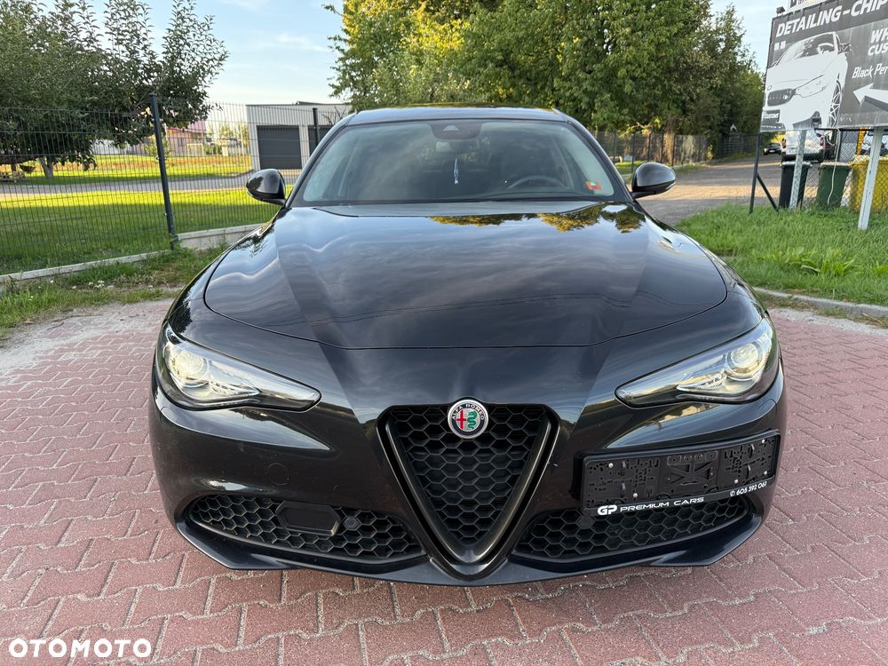Alfa Romeo Giulia 2.2 AT8 Business - 10