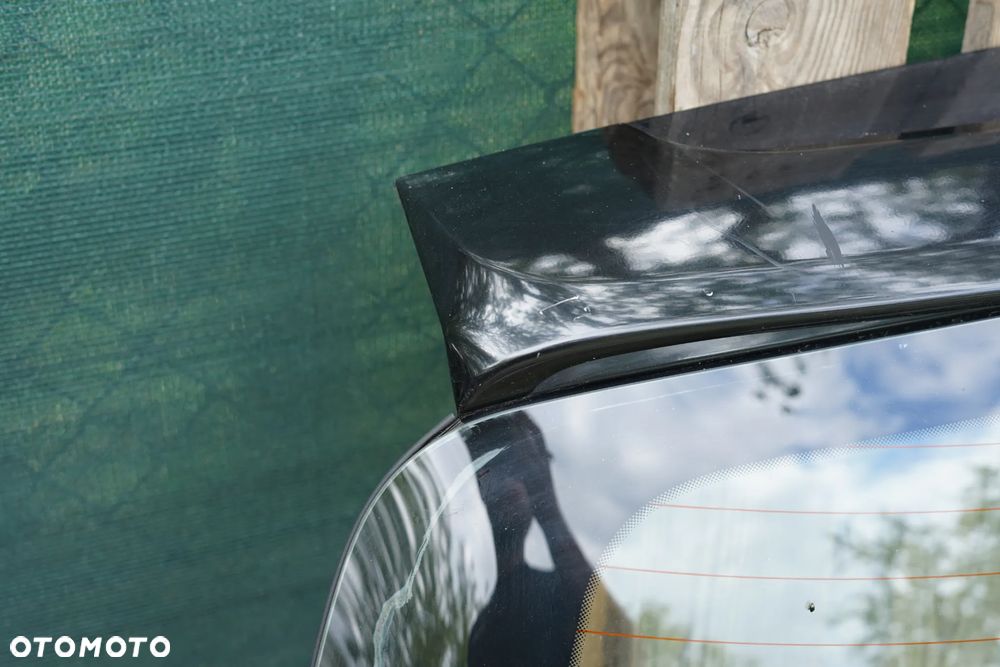 Klapa bagażnika tył tylna Kia Rio II Czarna - 2