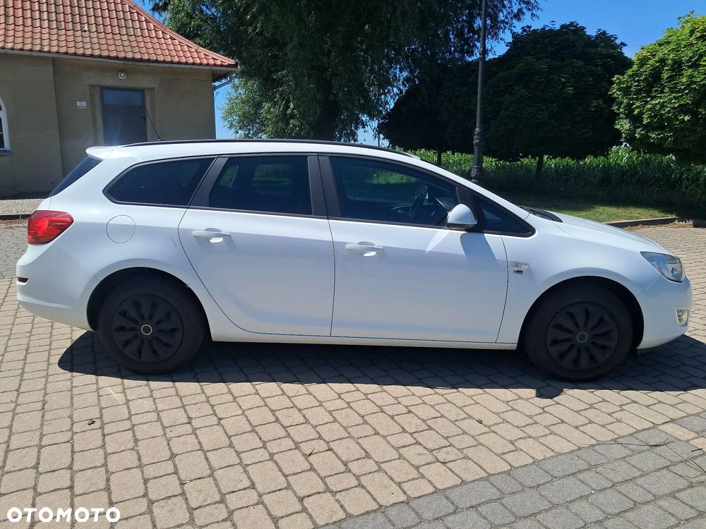 Opel Astra 1.4 Turbo - 9