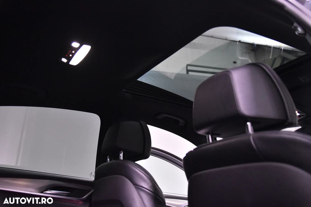 BMW Seria 5 530d Aut. Sport Line - 27