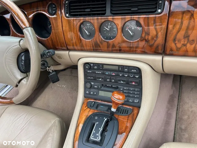 Jaguar XK8 4.0 - 13