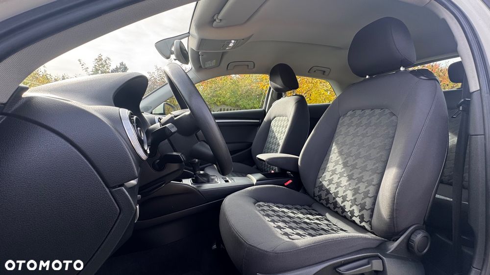 Audi A3 1.4 TFSI Attraction - 11