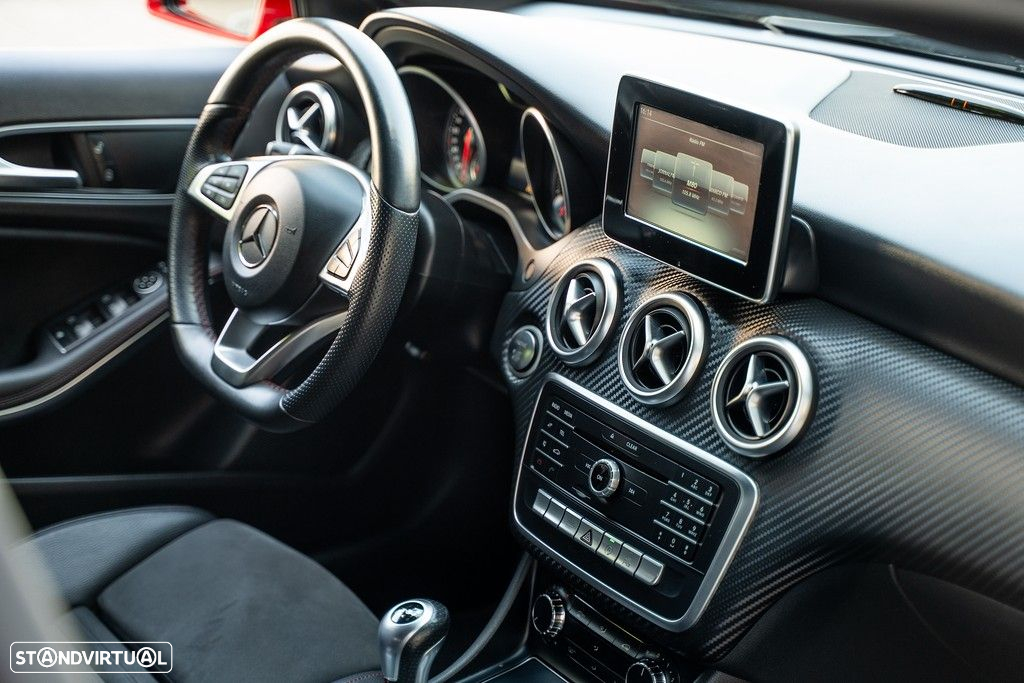 Mercedes-Benz A 200 d AMG Line - 19