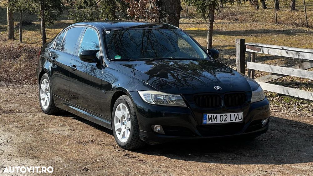 BMW Seria 3 318d - 14