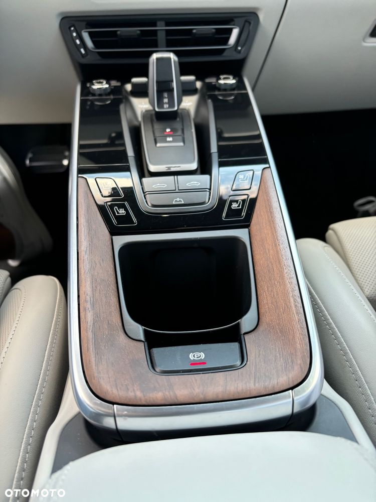 Porsche 911 Carrera 4S Cabrio - 9