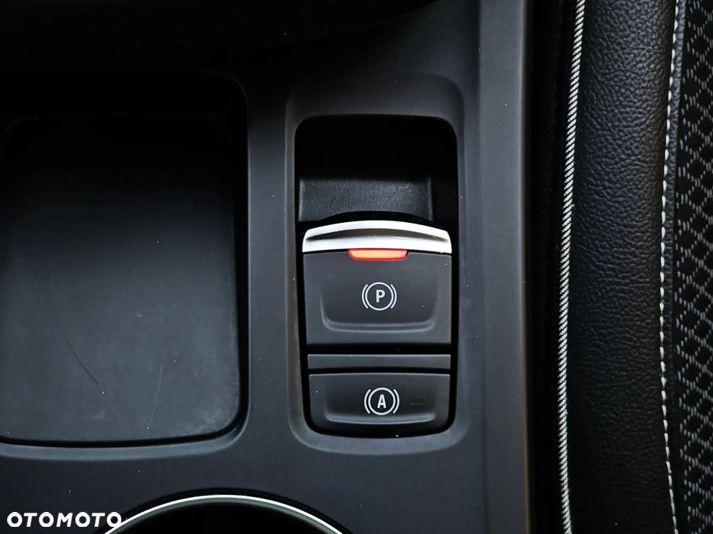 Renault Arkana 1.6 E-TECH Intens MMT - 35