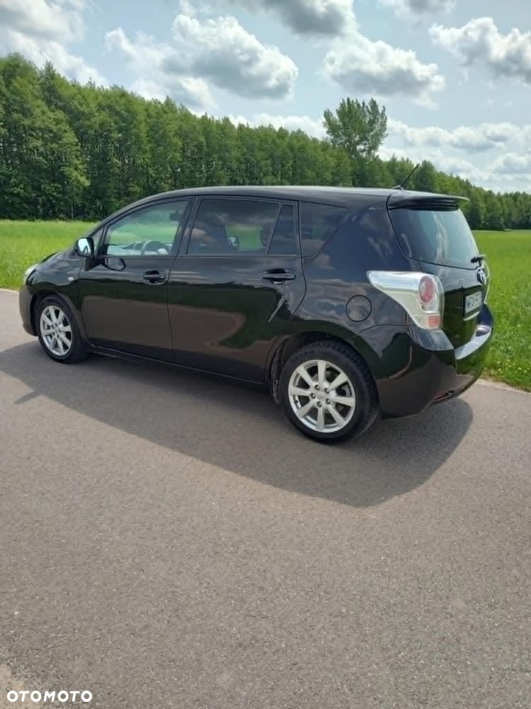 Toyota Verso 2.0 D-4D - 13