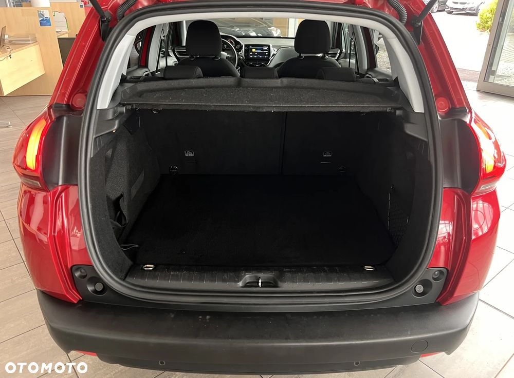 Peugeot 2008 1.2 Pure Tech Style - 29