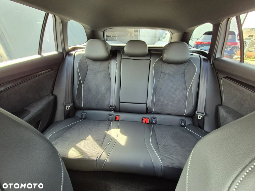 Skoda Superb 2.0 TDI SCR 4x4 Sportline DSG - 25