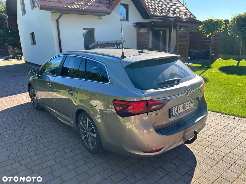 Toyota Avensis 1.8 Prestige - 8