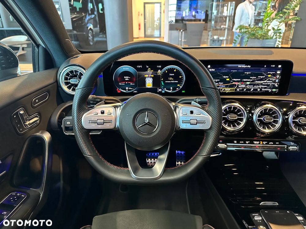 Mercedes-Benz Klasa A 200 AMG Line 7G-DCT - 9