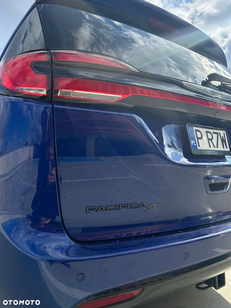 Chrysler Pacifica - 7