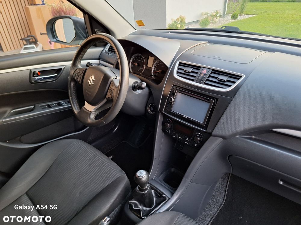 Suzuki Swift - 8