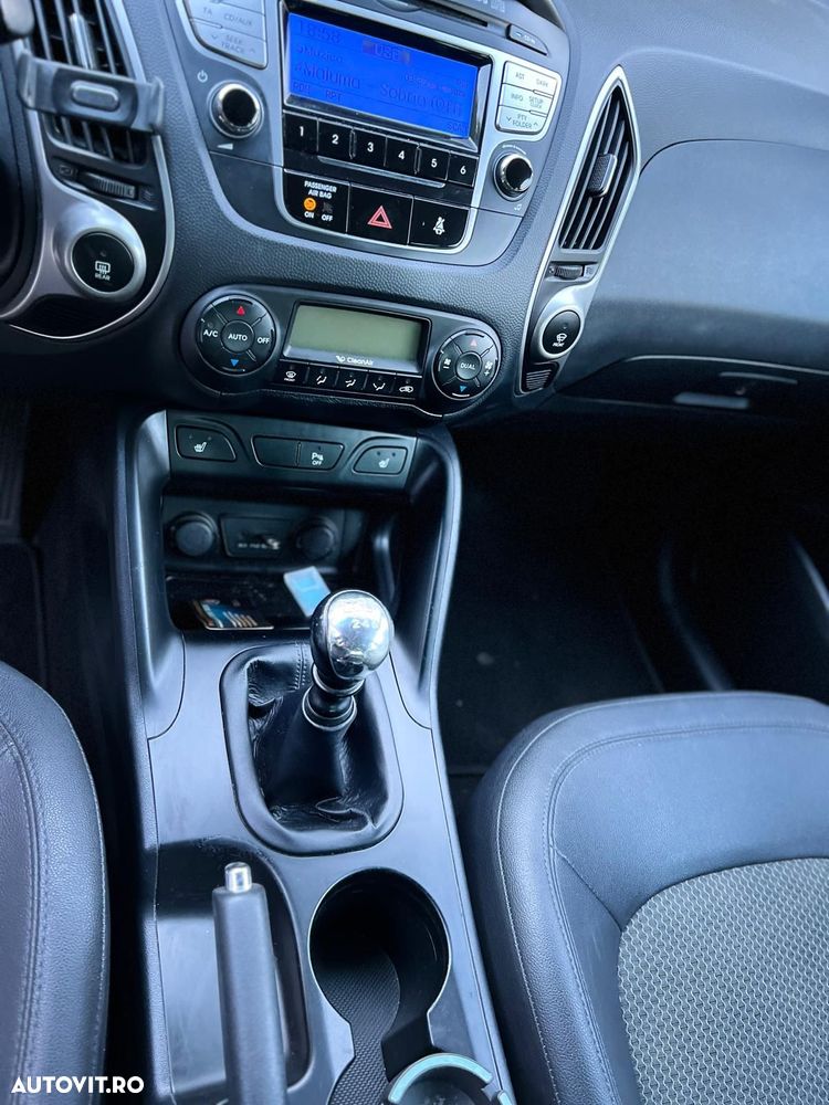 Hyundai ix35 1.7 CRDI 2WD blue Style - 9