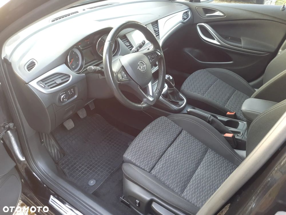 Opel Astra 1.6 D Start/Stop 120 Jahre - 11