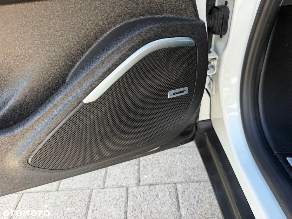 Renault Scenic ENERGY dCi 160 EDC INITIALE PARIS - 18