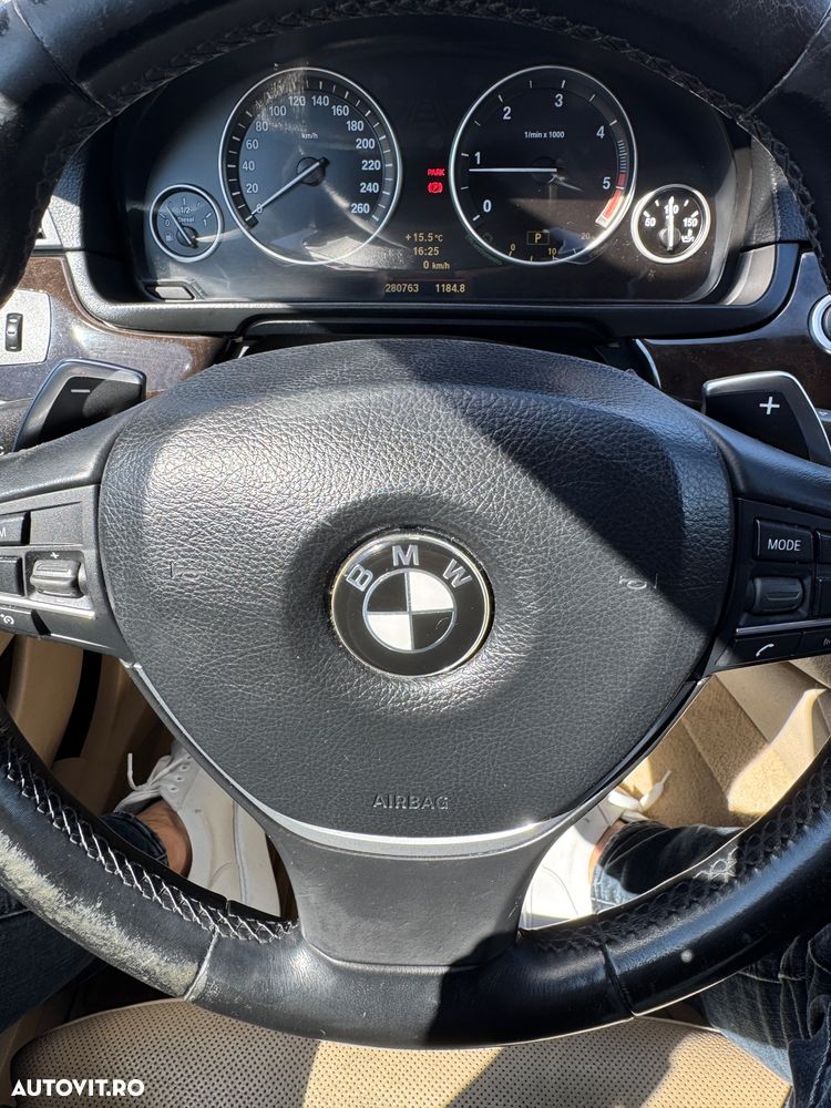 BMW Seria 5 520d - 16
