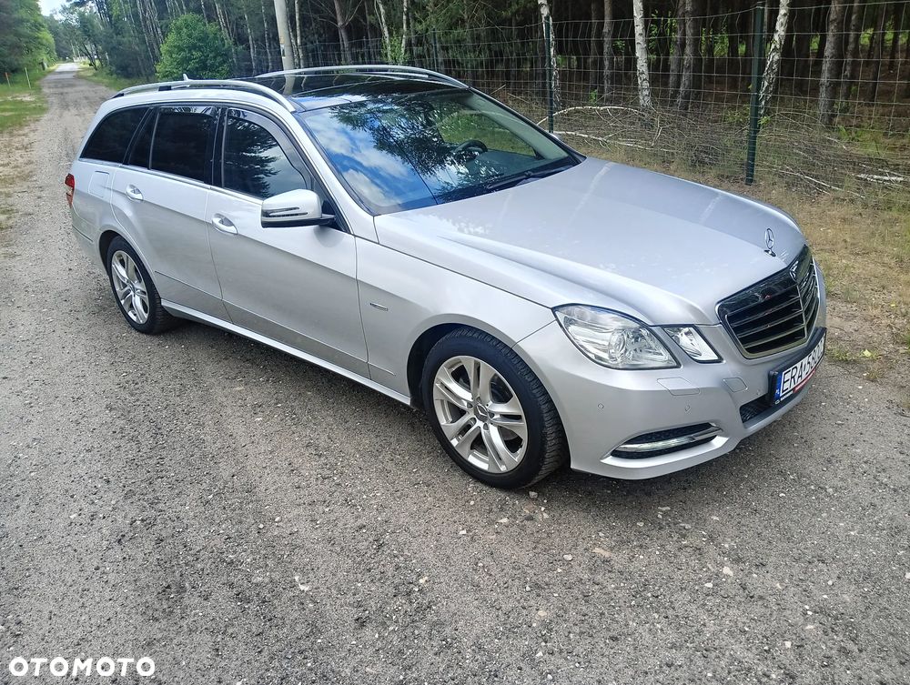 Mercedes-Benz Klasa E 200 BlueEFFICIENCY 7G-TRONIC Elegance - 16