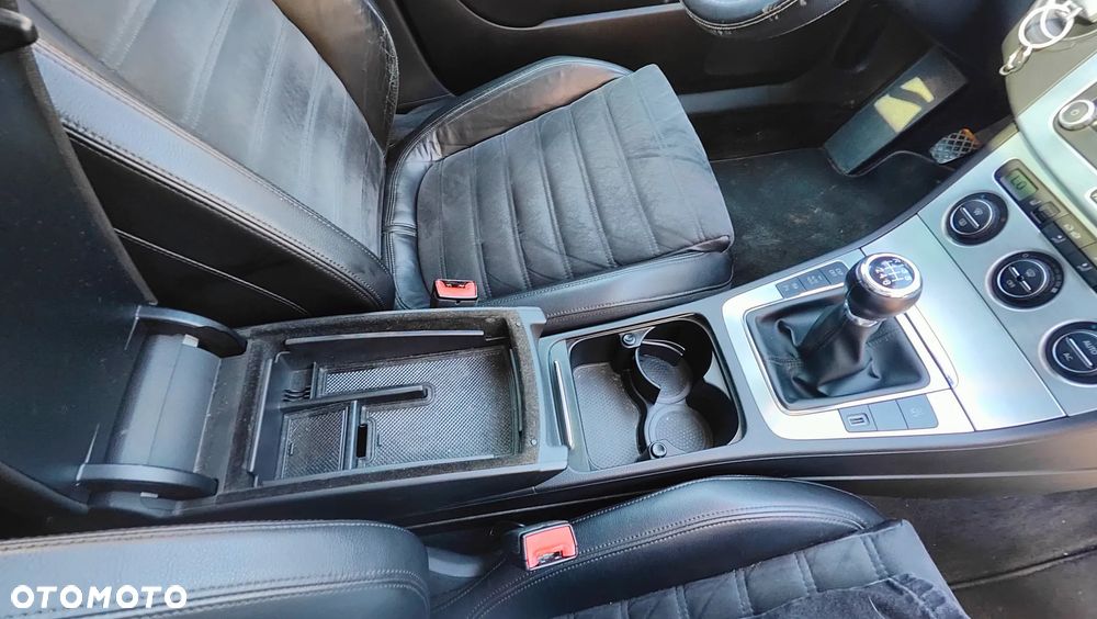 Volkswagen Passat Variant 1.8 TSI R-Line Edition - 9