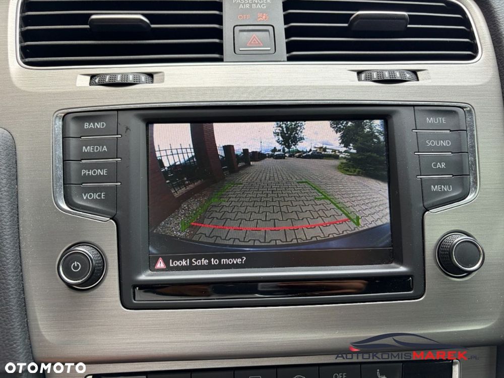 Volkswagen Golf - 12