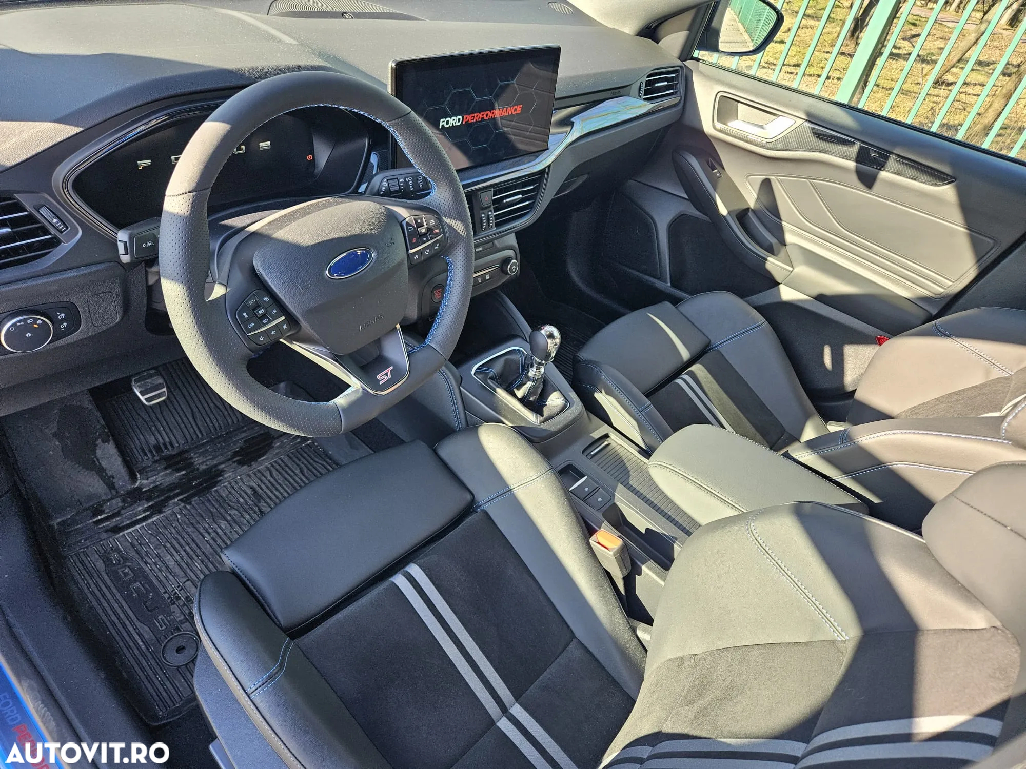 Ford Focus 2.3 Ecoboost ST X - 13